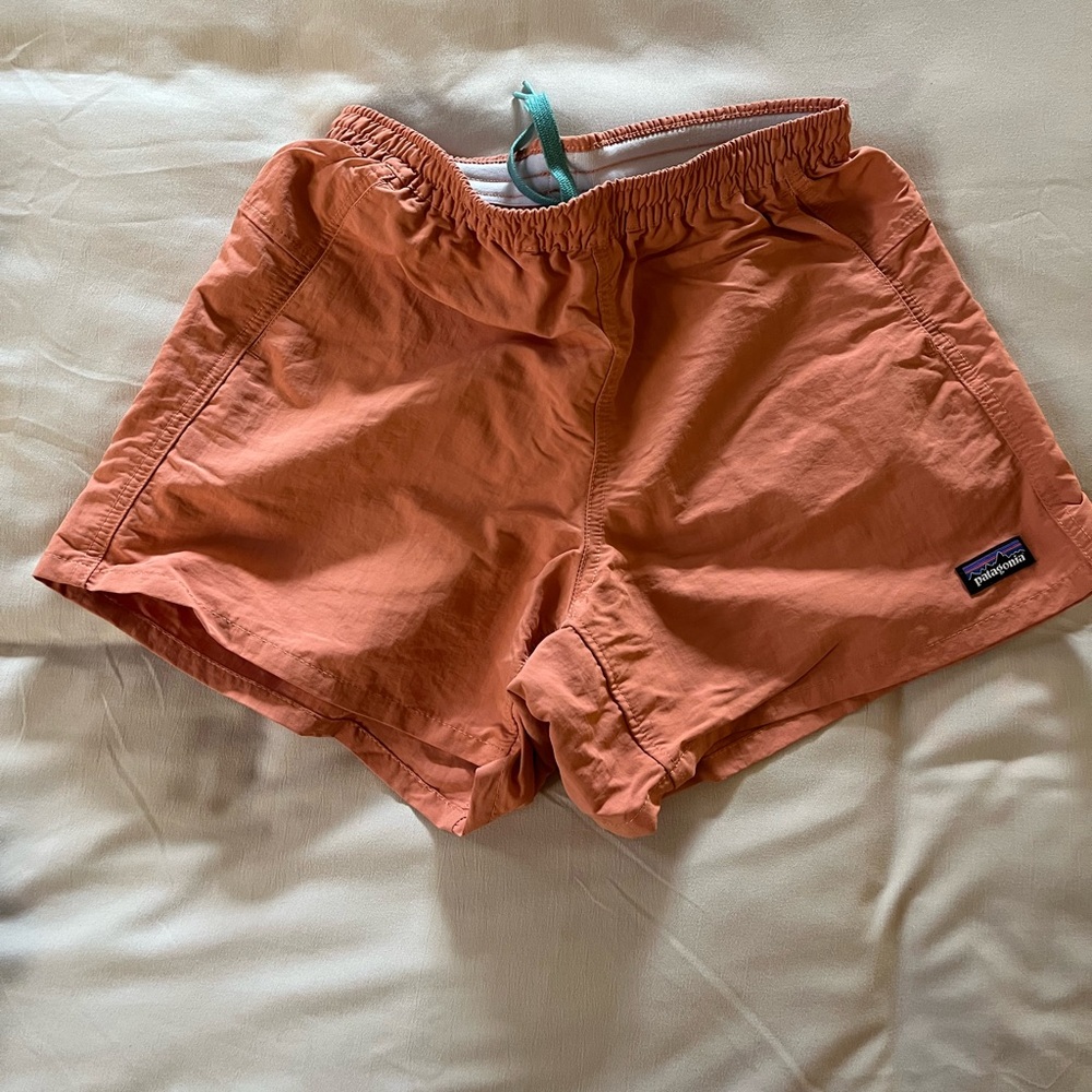 Patagonia women’s baggie shorts, 5”